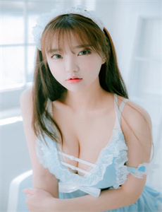 她写作业的时候上她