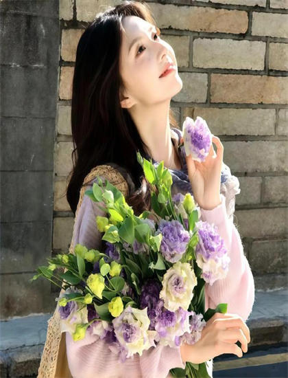 表演艺术解析：《重生归来依是祸》的群像表演的整体效果与个体特色 感受表演的情感力量